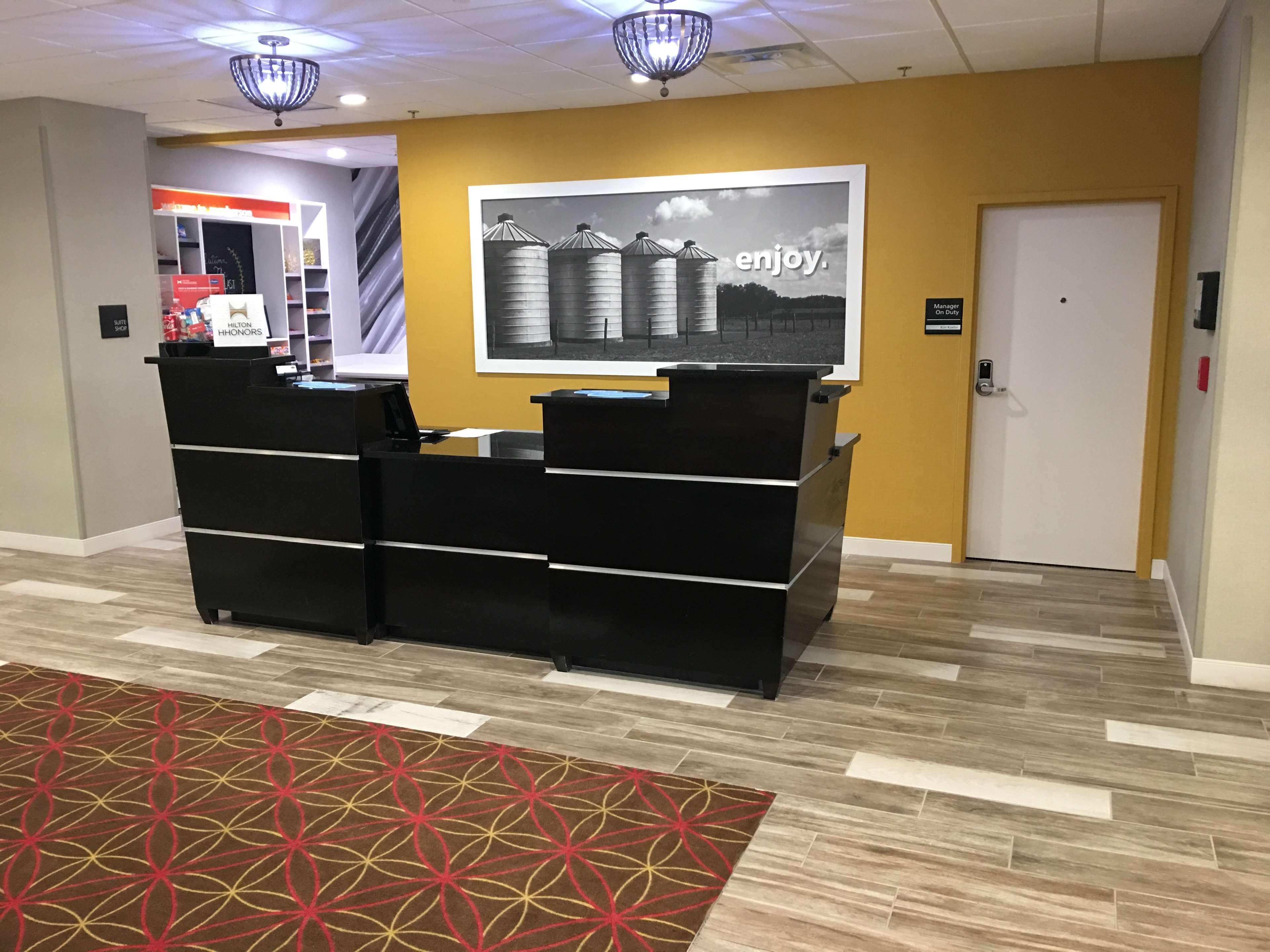 Hampton Inn Mcpherson McPherson Exterior foto