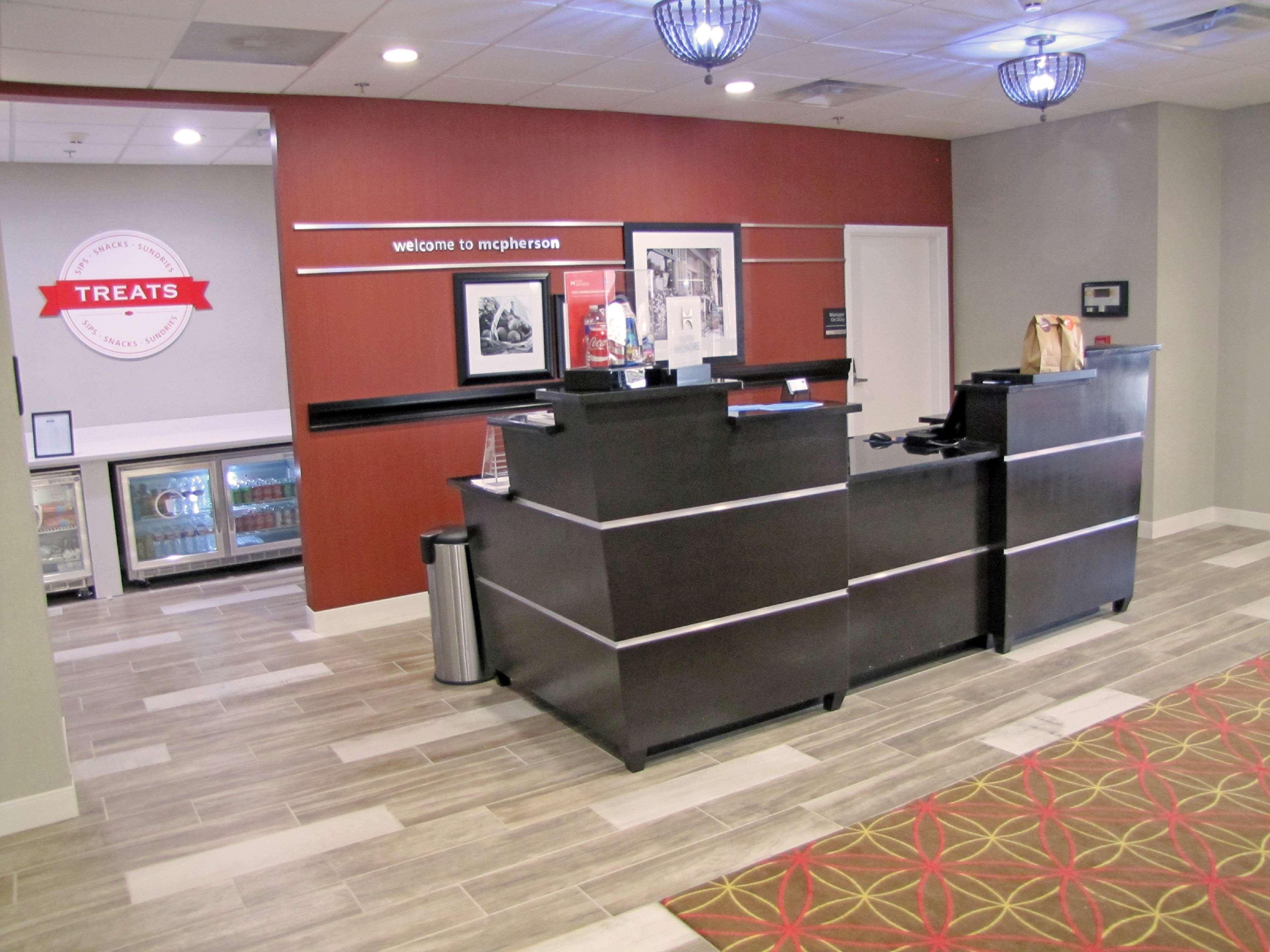 Hampton Inn Mcpherson McPherson Exterior foto