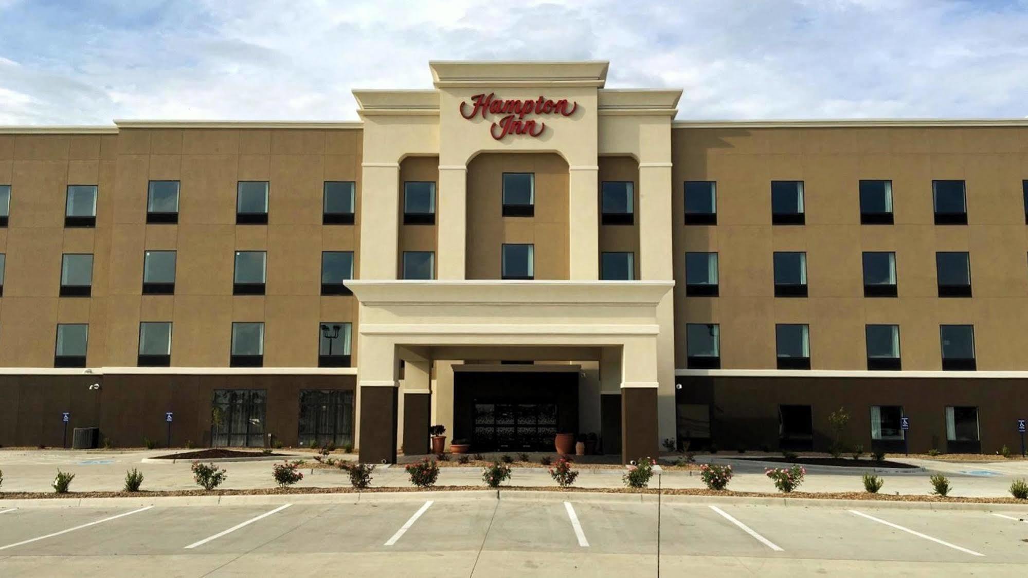 Hampton Inn Mcpherson McPherson Exterior foto